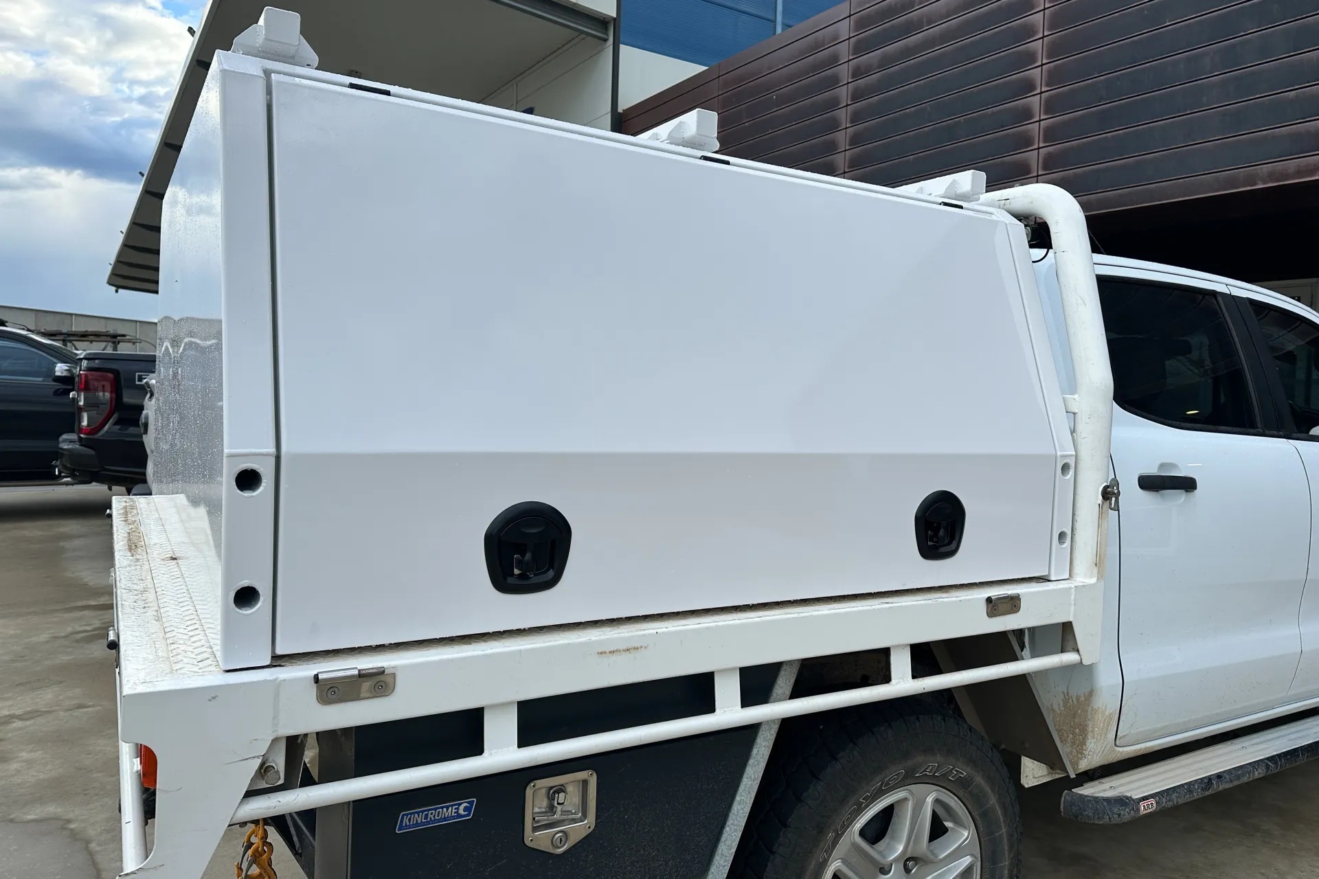 Liftoff Canopy Ford Ranger DC on existing steel tray